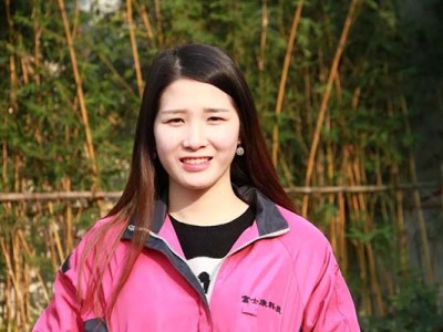 富士康一个男人都撵不上的女汉子