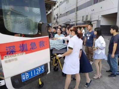 深圳富士康准妈妈厕所产子，这一幕却很暖心……