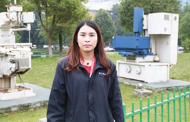 生技课唯一的女生技员代春桂：男人堆里的“女汉子”